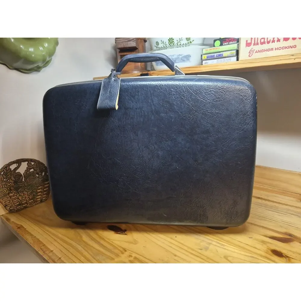 Vintage Samsonite Silhouette Blue Hard Shell Suitcase 20×15